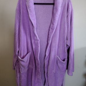 🪻💜 Mayfair purple robe size is one size fits most💜🪻